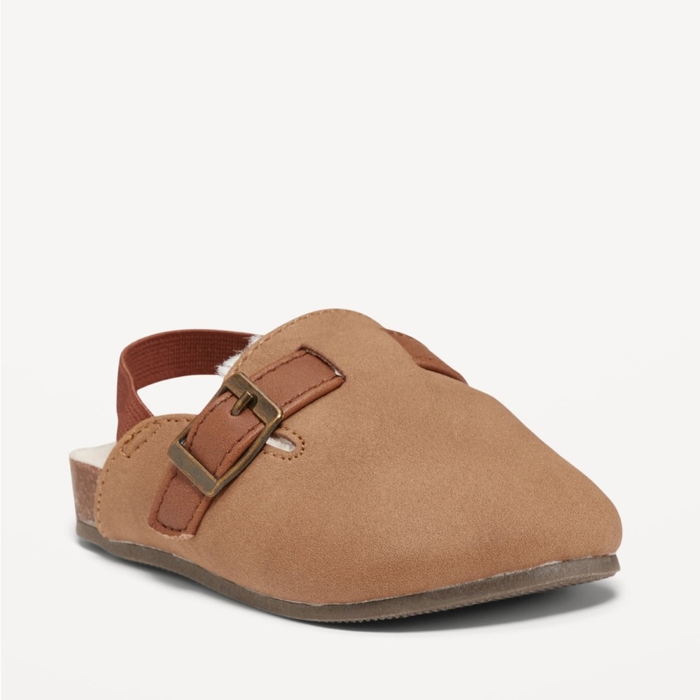 Baby girl Faux-Suede Faux-Fur-Lined Clog. Size 6-12 months.
